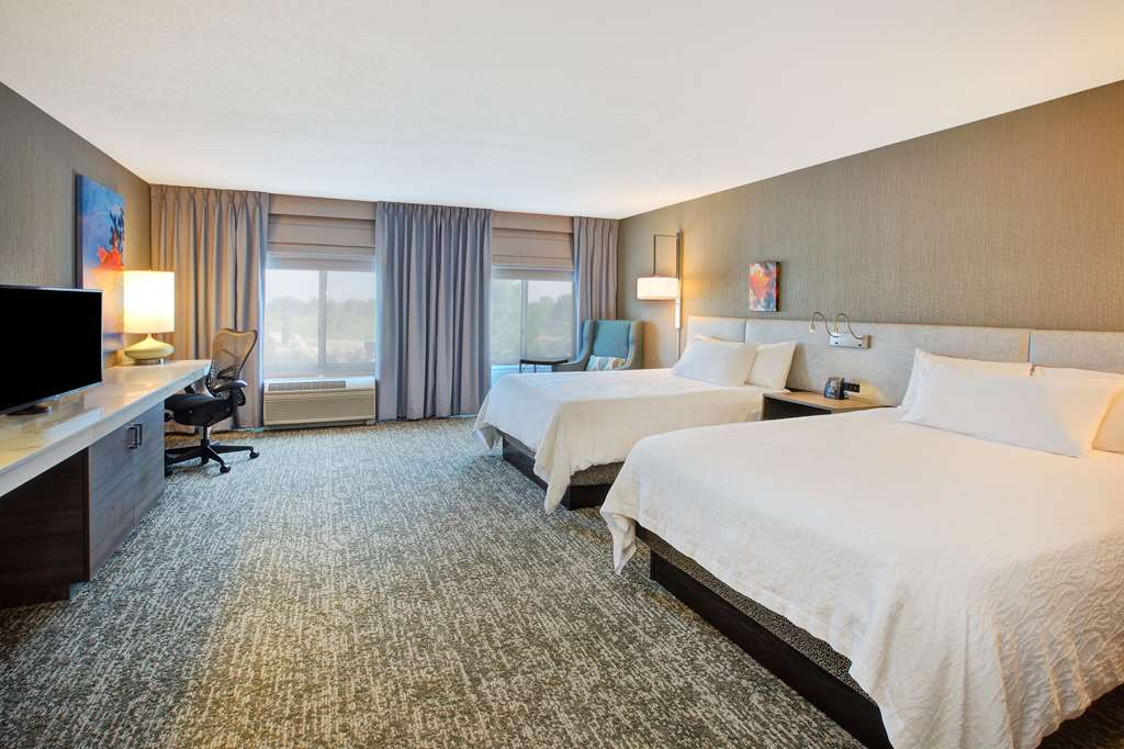 Фото Hilton Garden Inn Chesterton