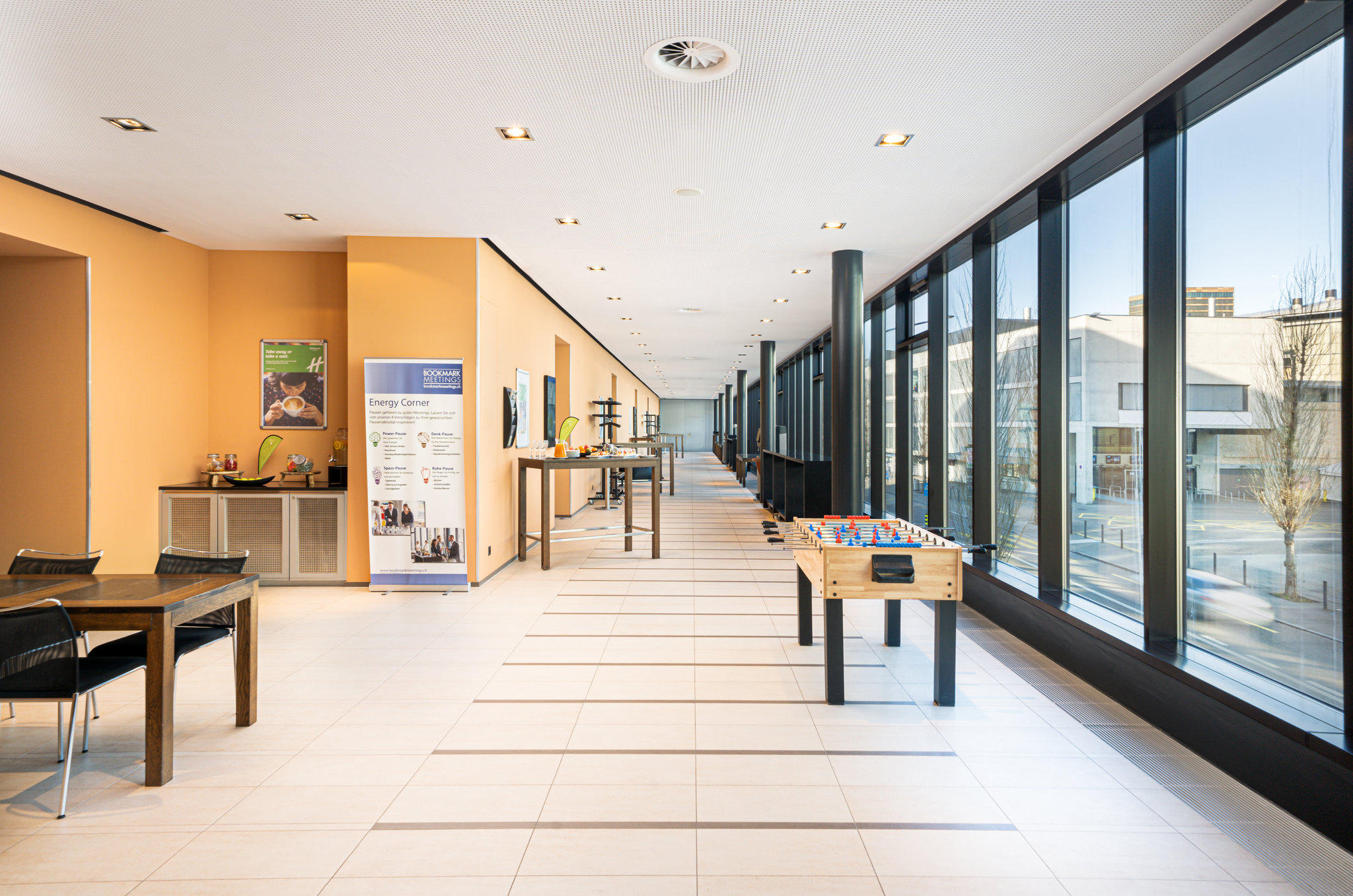 Фото Holiday Inn Zurich - Messe by Ihg