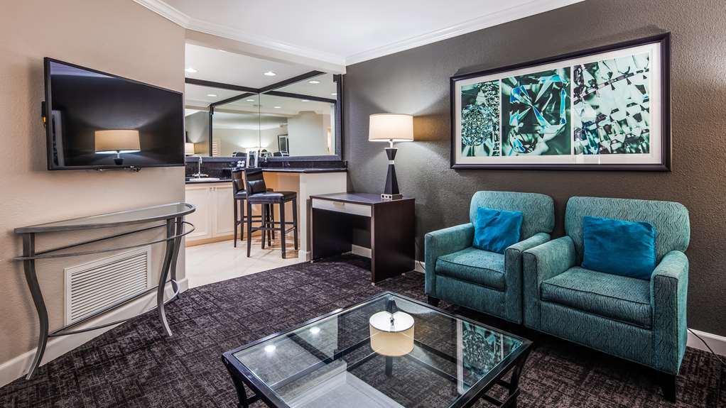 Фото Best Western Plus Casino Royale - Center Strip