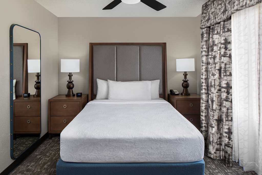 Фото Homewood Suites by Hilton Orland Park