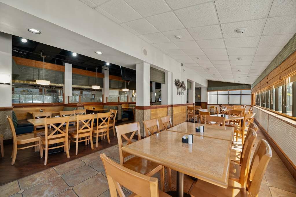 Фото Best Western Orlando Gateway Hotel