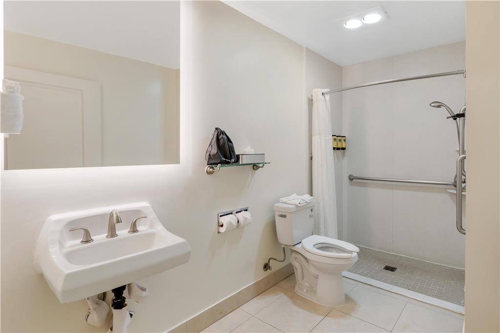 Фото Best Western Plus La Mid Town Hotel