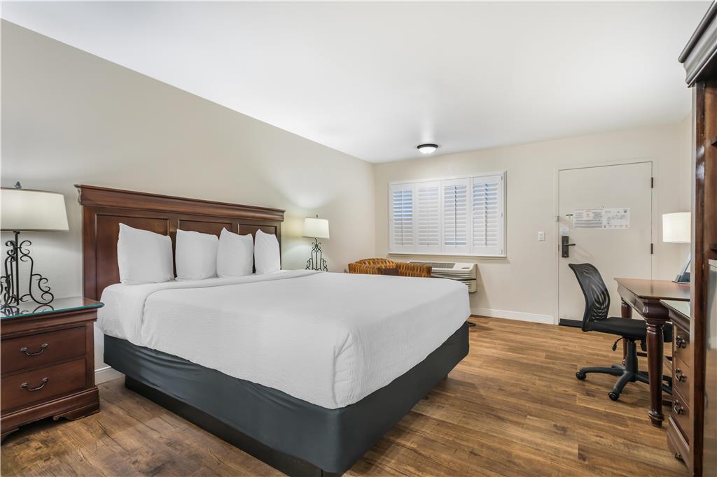 Фото Best Western Rose Garden Inn