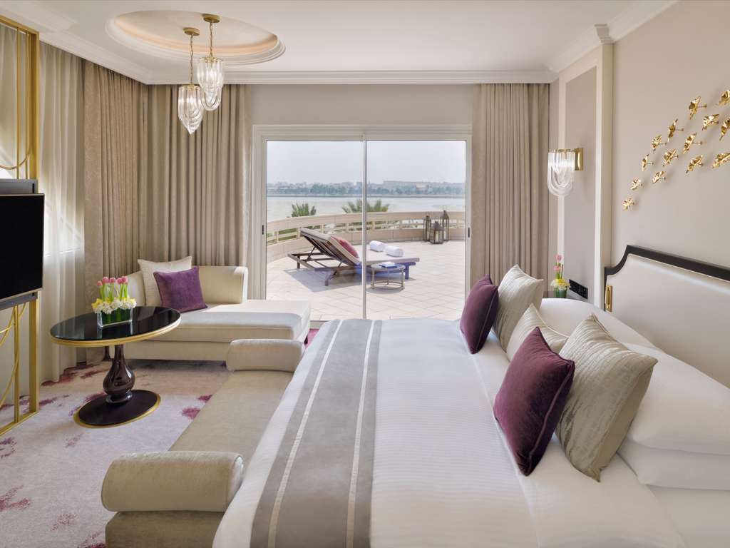 Фото Mövenpick Bahrain