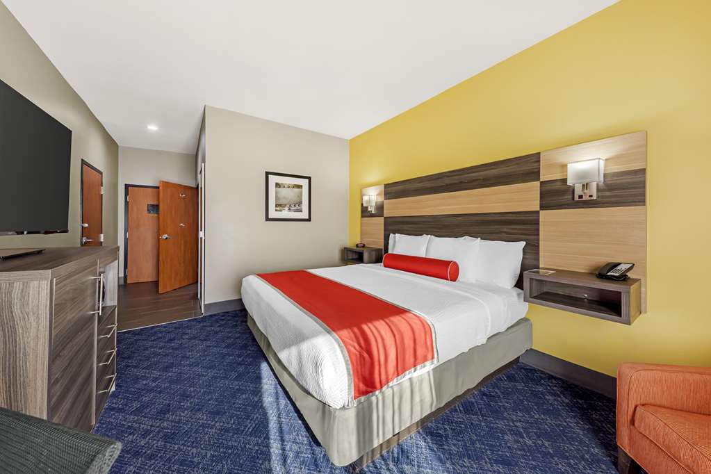 Фото Best Western Plus Midwest City Inn & Suites