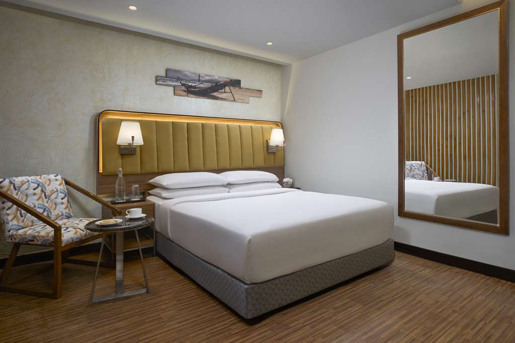 Фото Park Inn by Radisson Goa Candolim