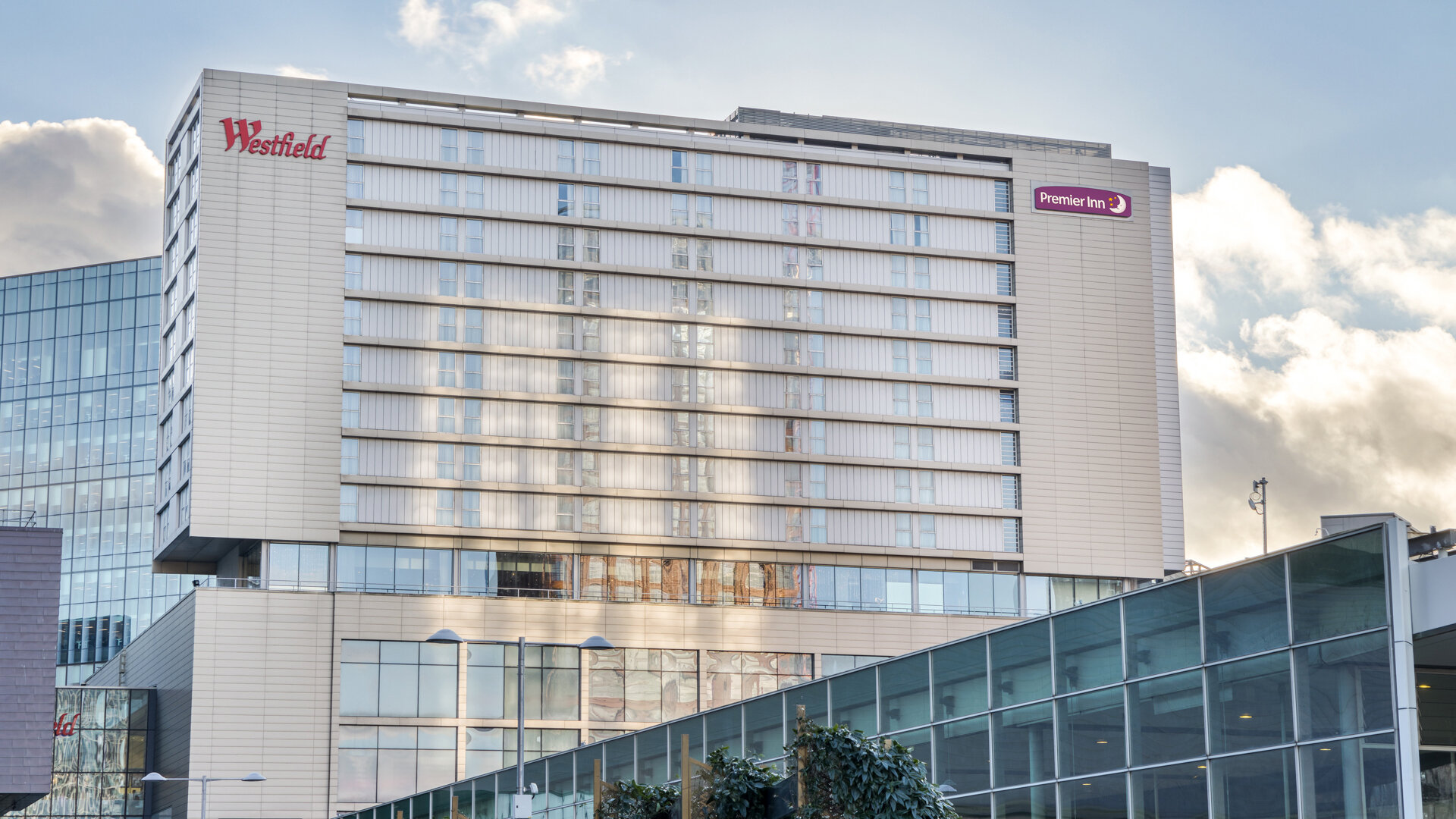 Фото Premier Inn London Stratford