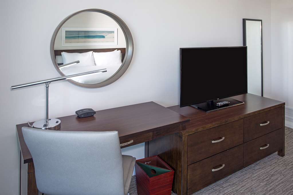 Фото DoubleTree Resort by Hilton Hollywood Beach
