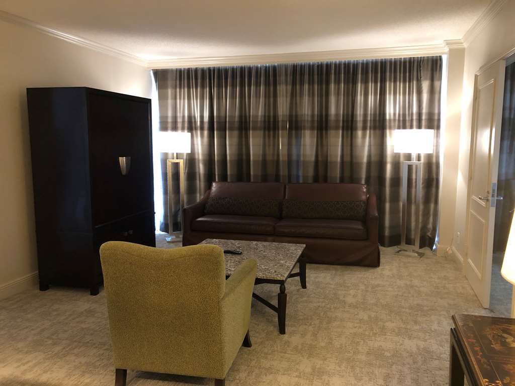Фото Hilton Houston Post Oak by The Galleria