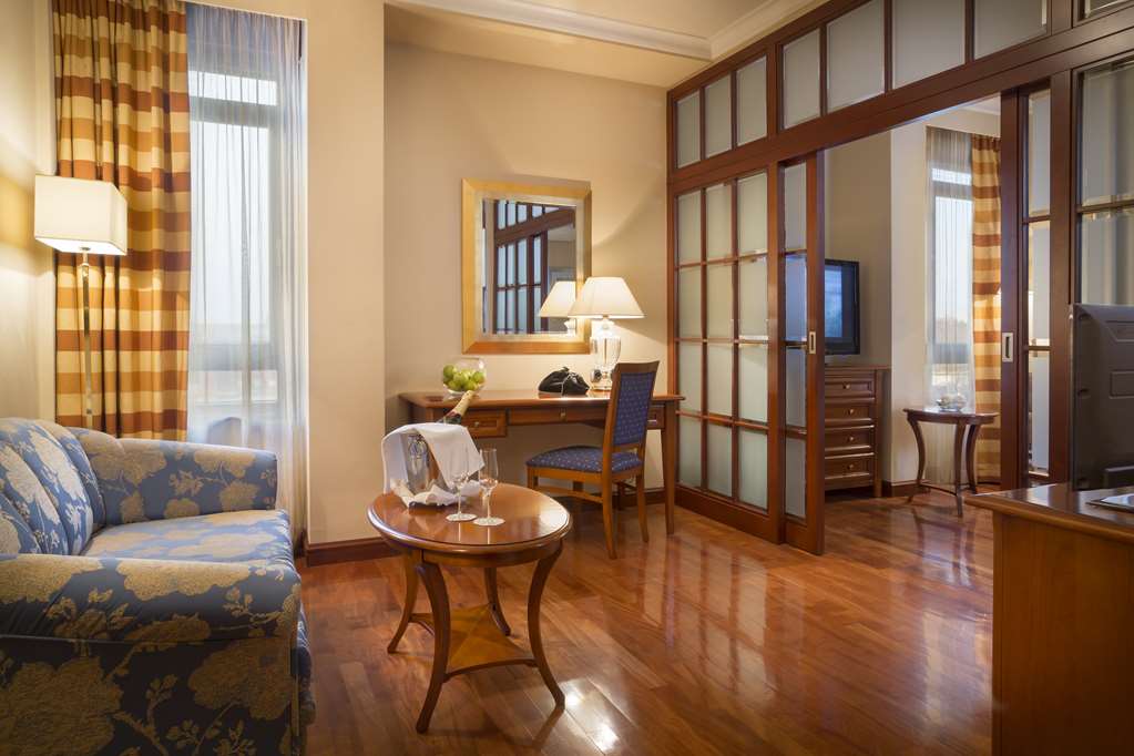 Фото Best Western Premier Hotel Astoria