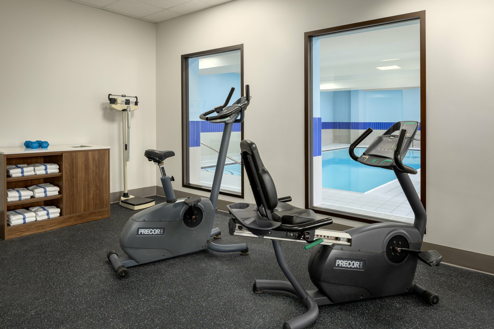 Фото Holiday Inn Express & Suites Brockville