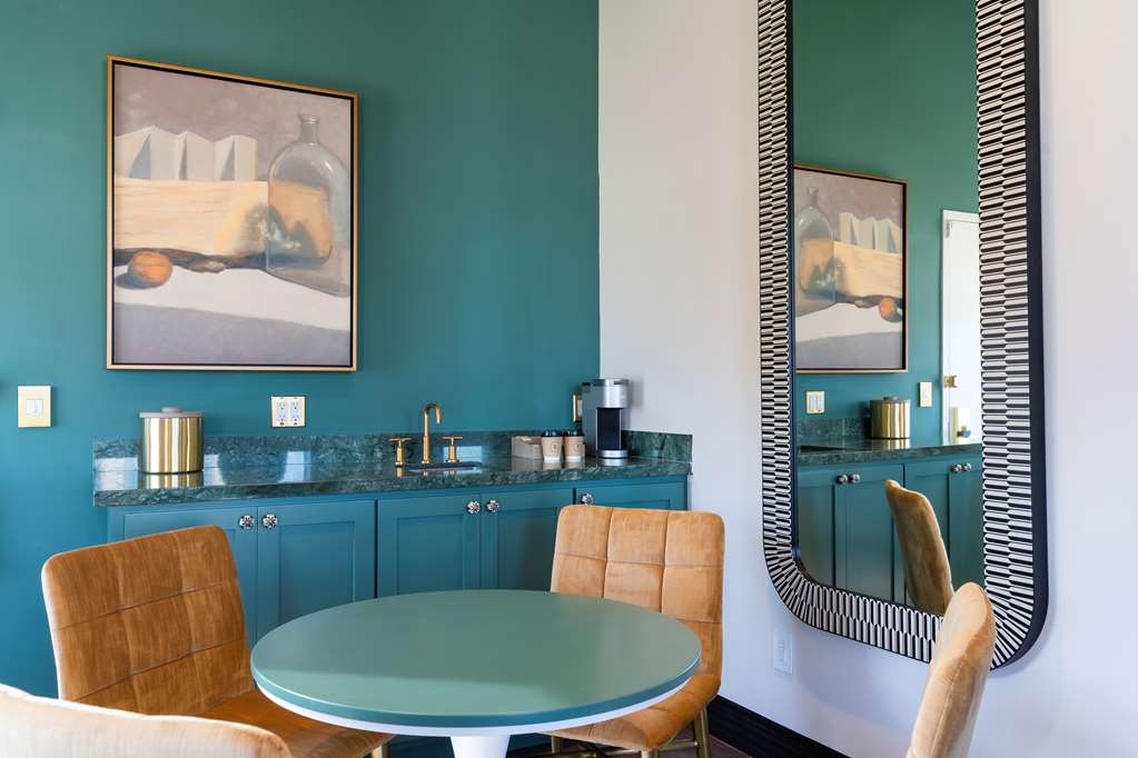 Фото The Exchange Sacramento, Curio Collection by Hilton