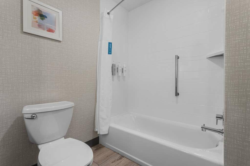 Фото Hampton Inn & Suites Lincoln - Northeast I-80