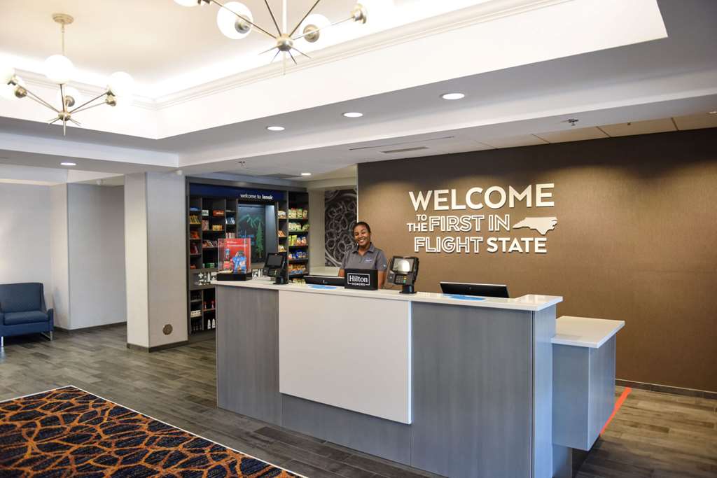 Фото Hampton Inn & Suites Lenoir