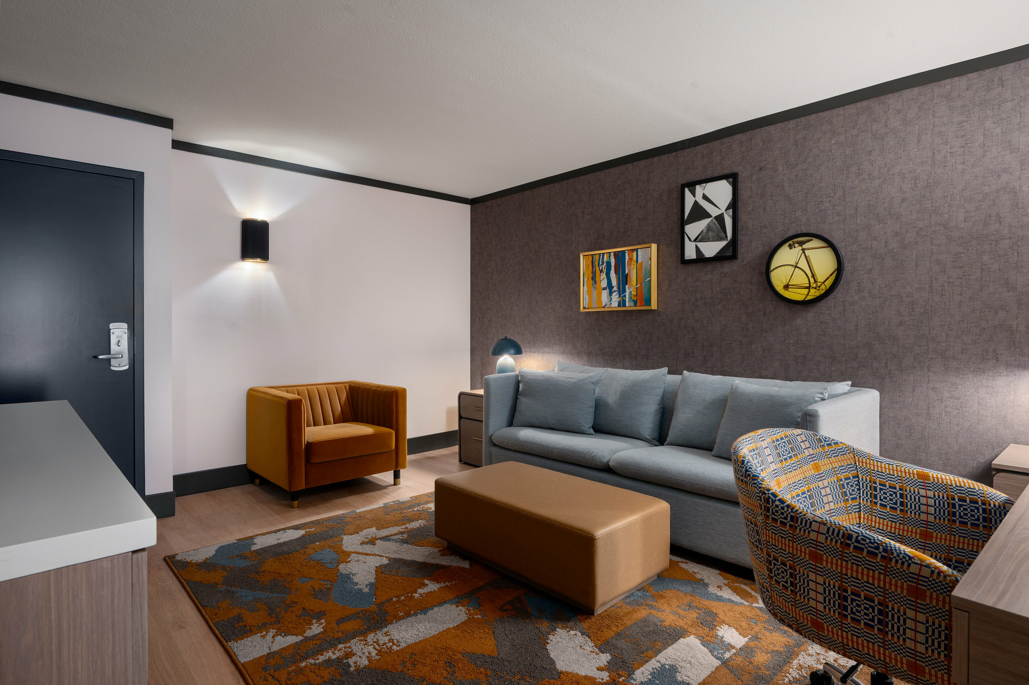 Фото Troy Inn & Suites