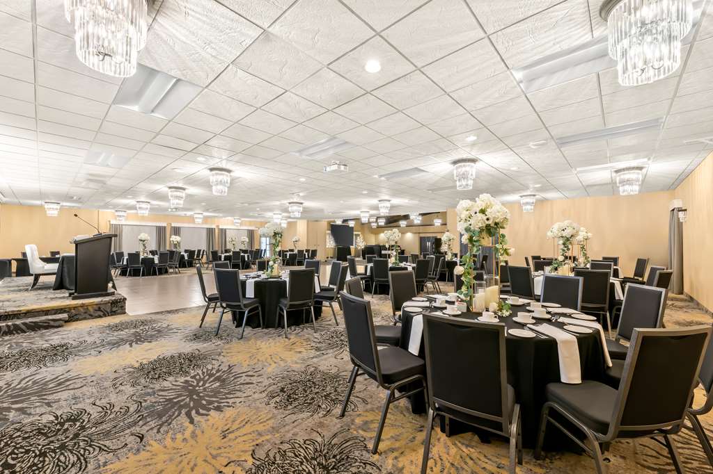 Фото Best Western Plus Nor'wester Hotel & Conference Centre