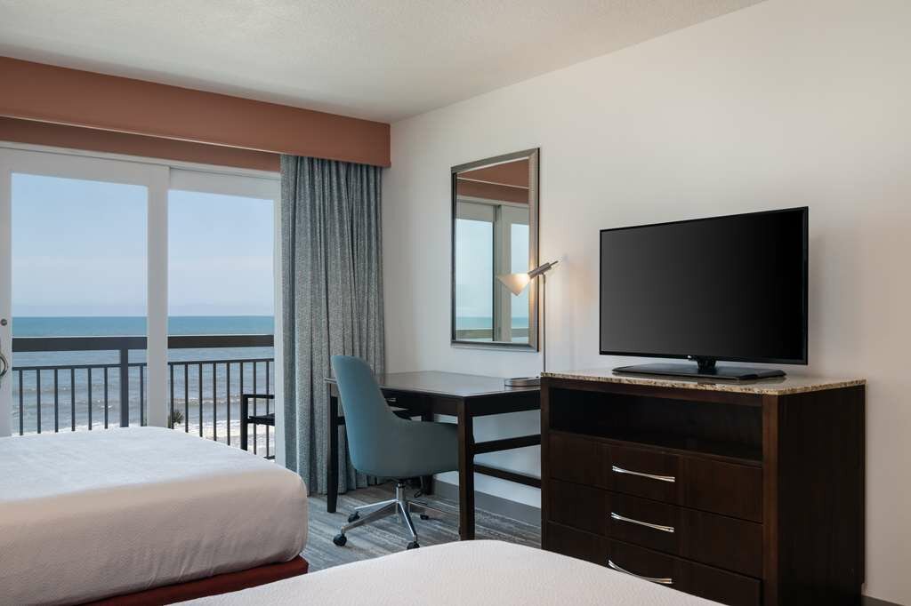Фото Hilton Garden Inn Daytona Beach Oceanfront