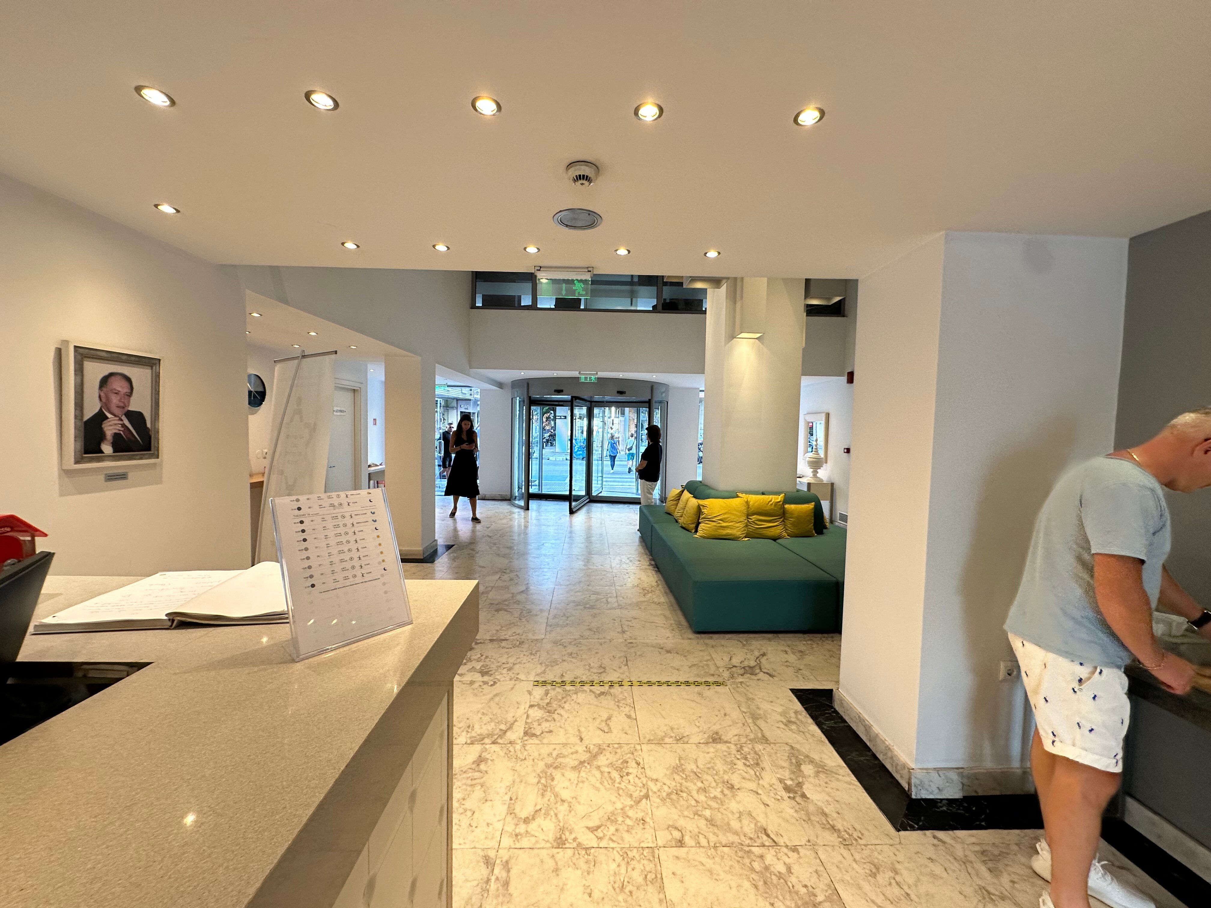 Фото Airotel Galaxy