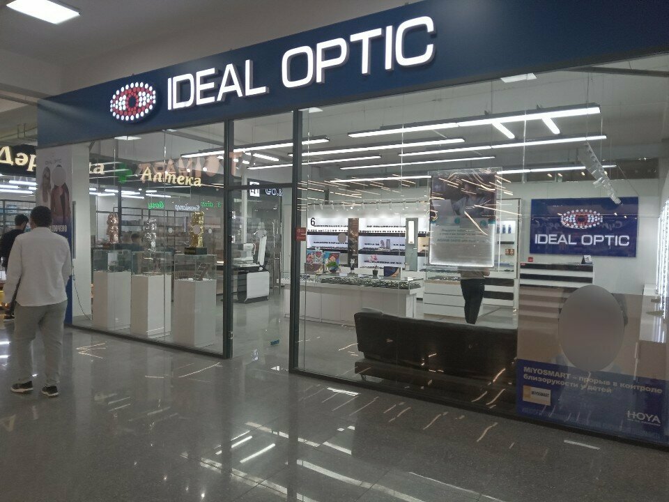 Opticial store Ideal Optic, Almaty, photo