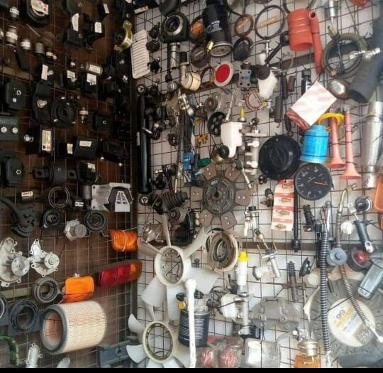 Batteries and chargers Yallahbattreys.com, Dubai, photo