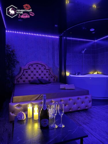 Мелани Монро порно