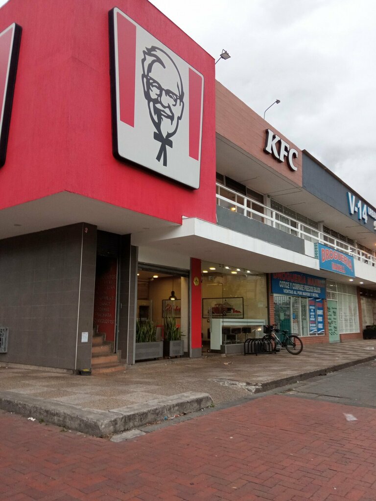 Restaurant KFC, Bogota, photo