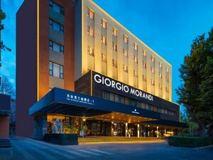 The GiorgioMorandi Hotels F (No. 191 Zhangzhuang Road), hotel