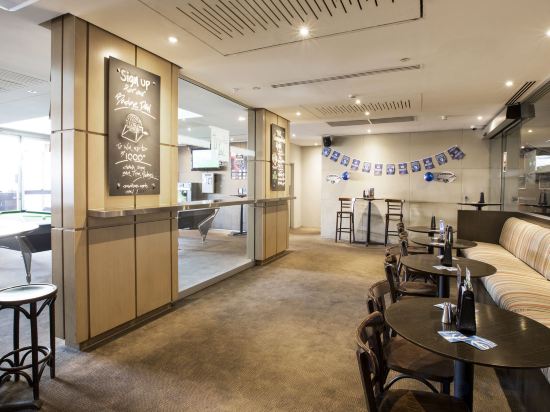 Фото Toongabbie Hotel