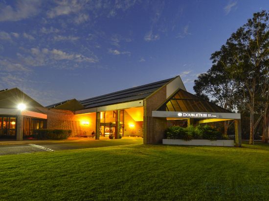 Фото DoubleTree by Hilton Hotel Alice Springs