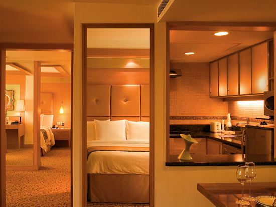 Фото Courtyard by Marriott Chennai