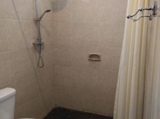 Фото The Wina Echo Beach Guesthouse