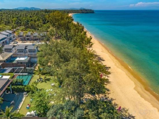 Фото Waterfront Suites Phuket by Centara