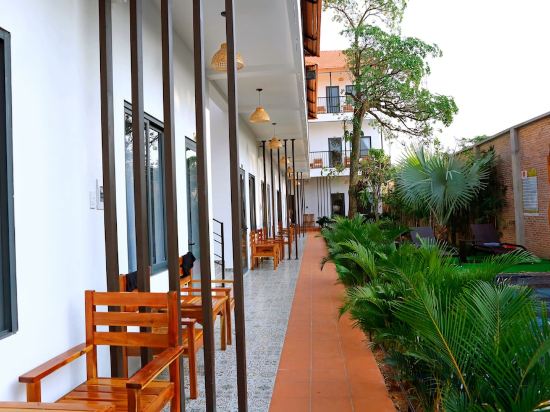 Фото Aurora House