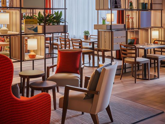 Фото IntercityHotel Dortmund