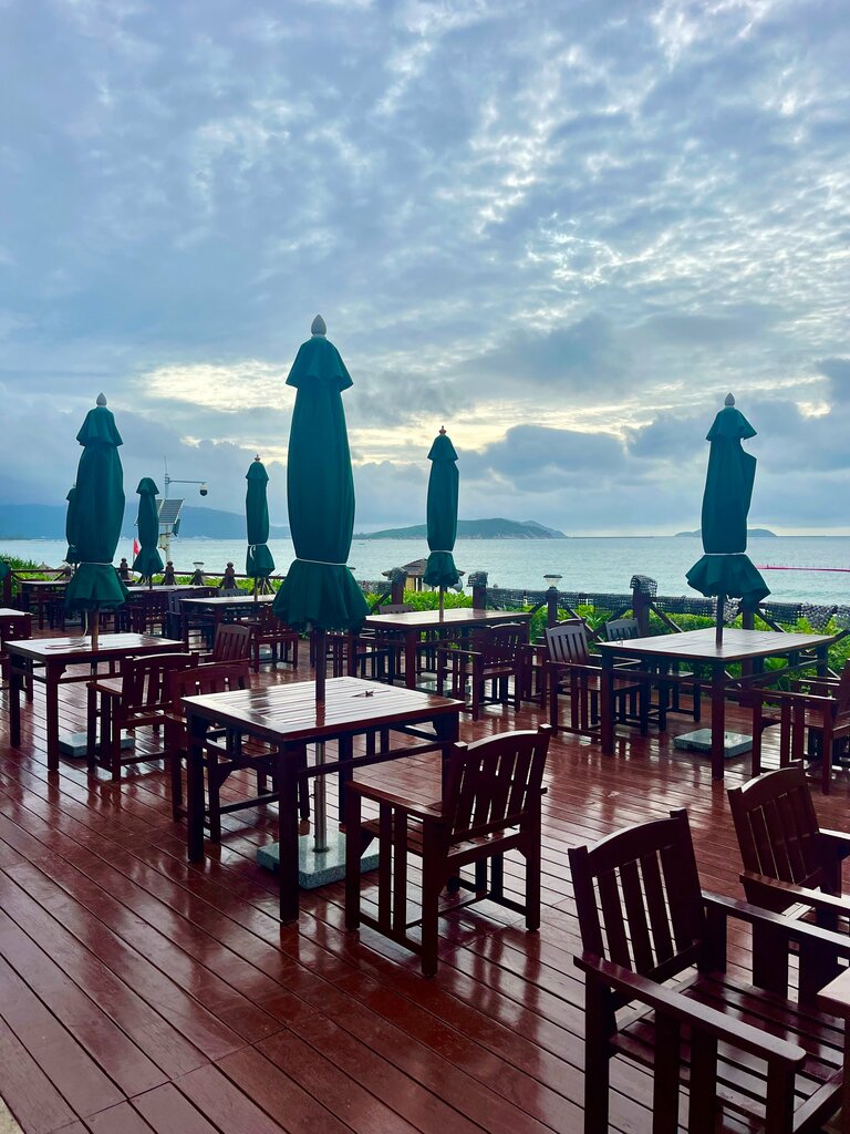 Bar, pub Fishbar, Sanya, photo