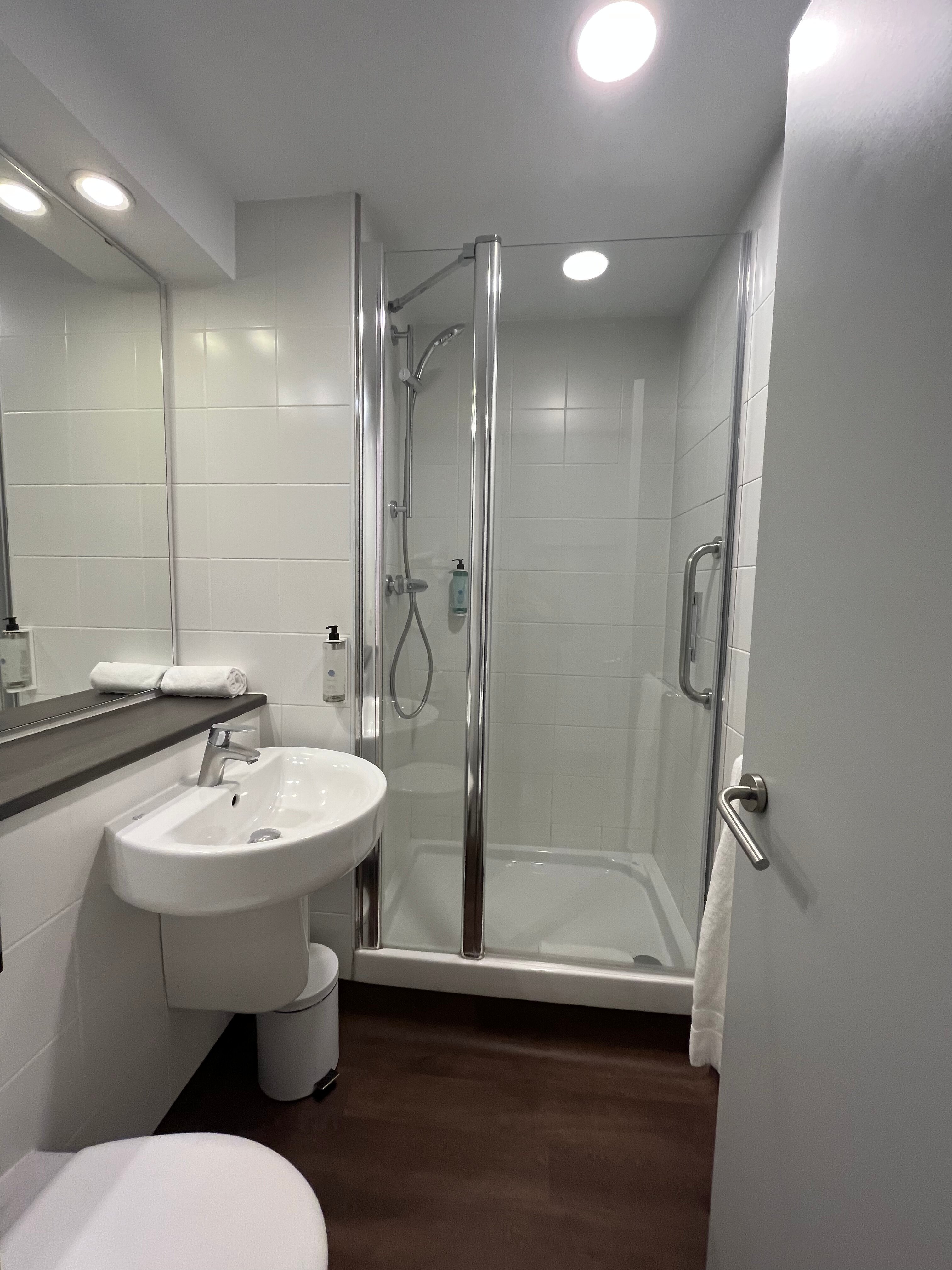 Фото Travelodge Barcelona Poblenou