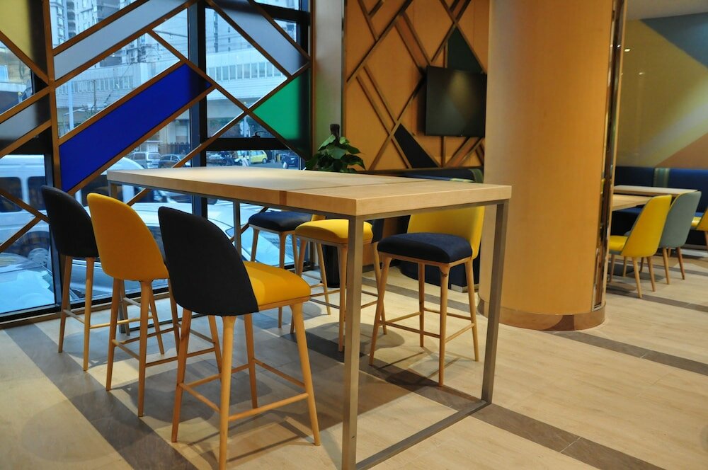 Фото Holiday Inn Express Shanghai Zhenping