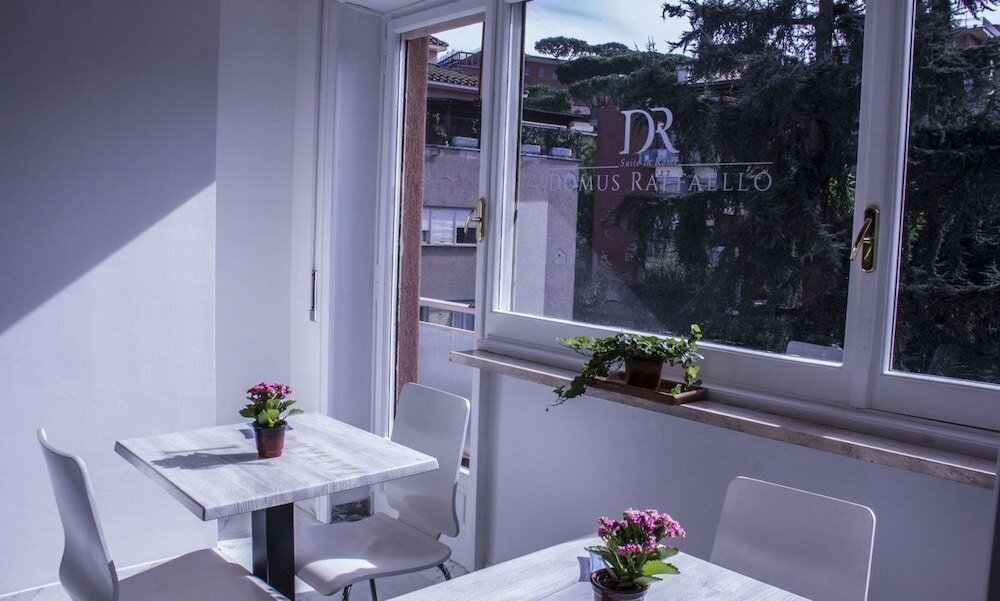 Фото Domus Raffaello suite in Rome