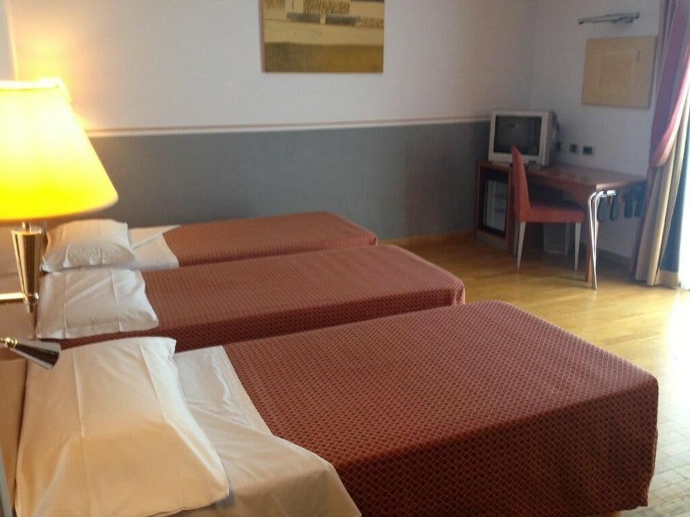 Фото West Florence Hotel