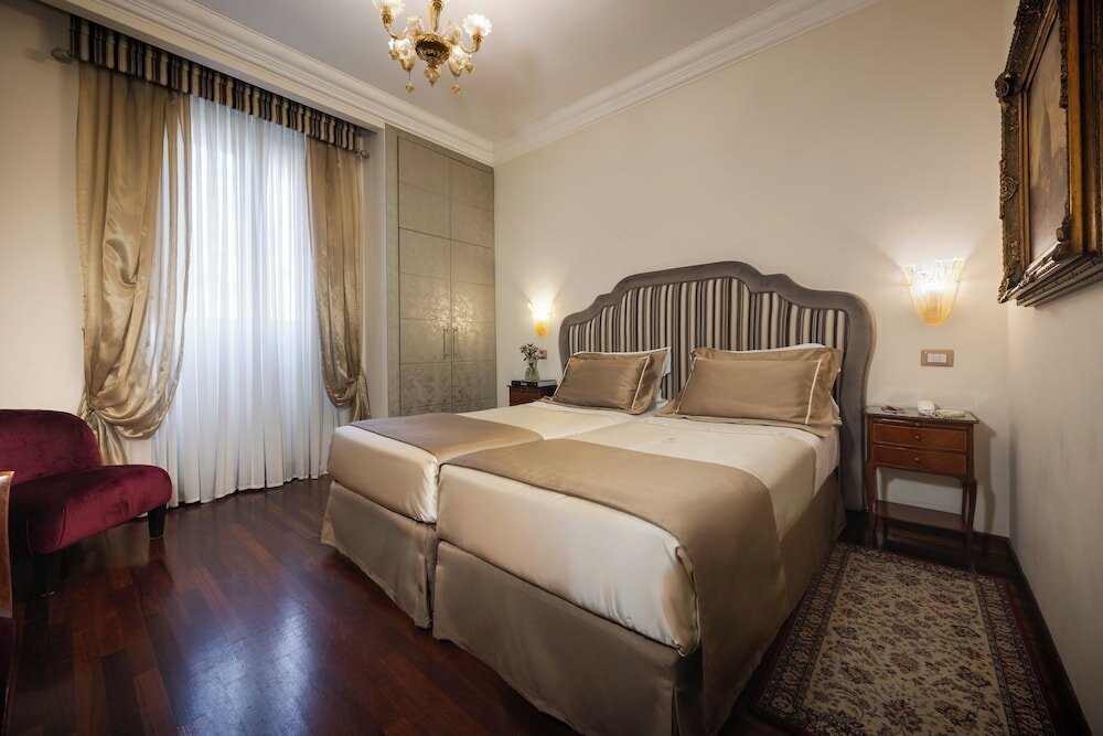 Фото Hotel Forum