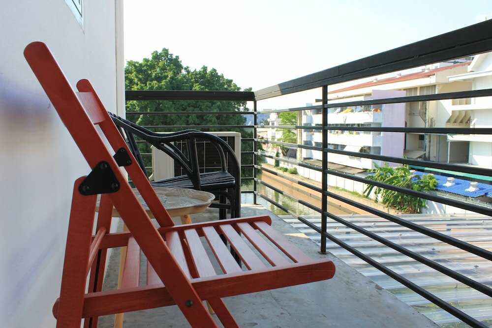 Фото Mad Monkey Bangkok Hostel - Adults Only