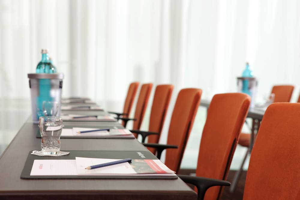 Фото IntercityHotel Hannover