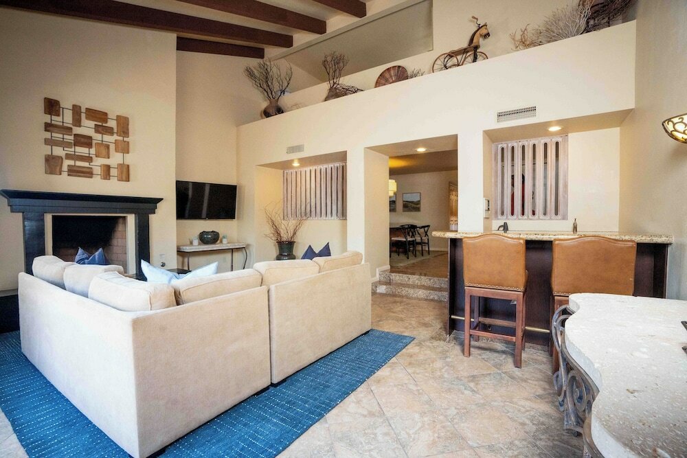 Фото The Scottsdale Plaza Resort & Villas