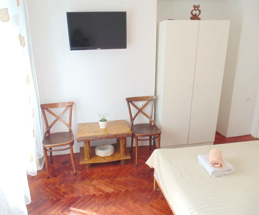 Фото Apartments and Rooms Djanovic