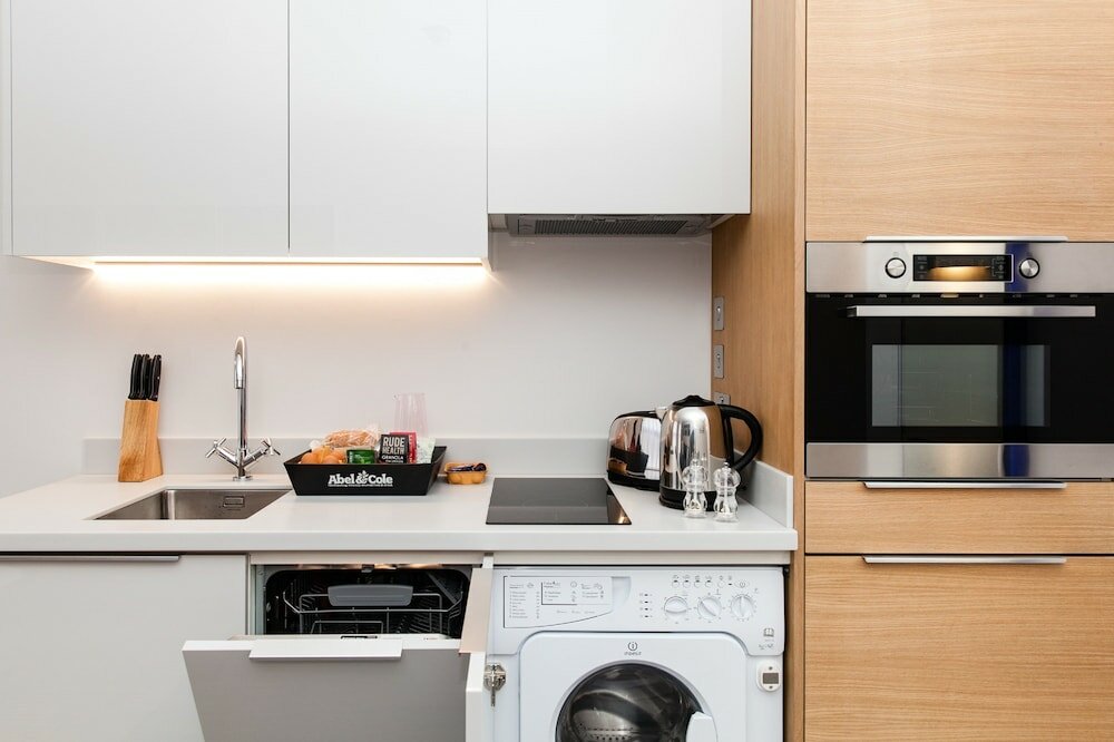 Фото Rockwell East