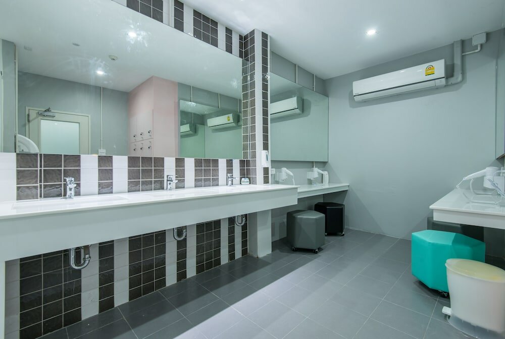 Фото Siam Stadium Hostel