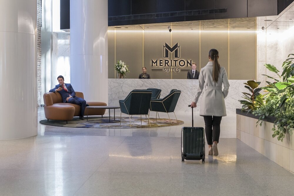 Фото Meriton Suites Sussex Street