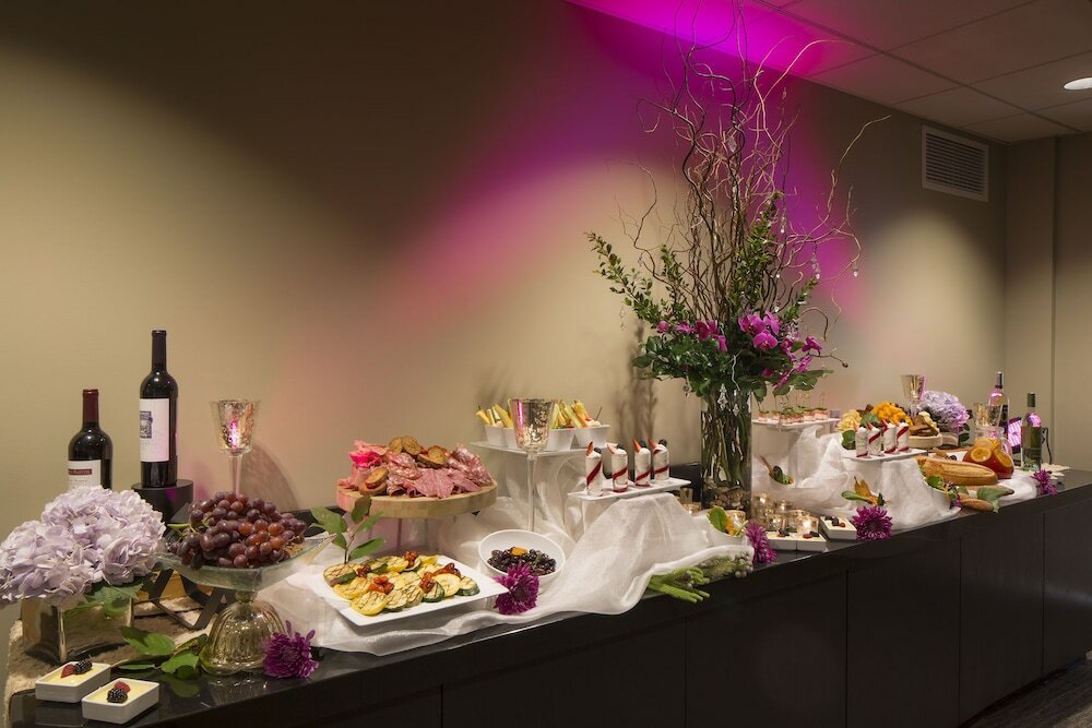 Фото Chauncey Hotel & Conference Center