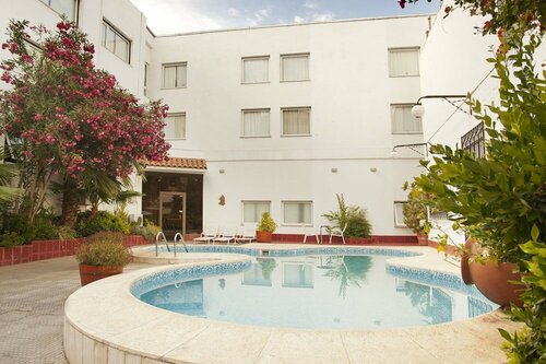 Внешний вид отеля Hotel Carollo в Мендосе, фото 2