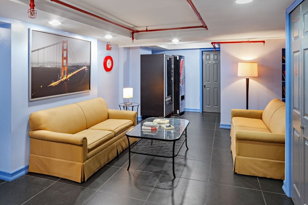 Фото Central Park West Hostel